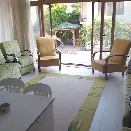Daire Summerhouse *